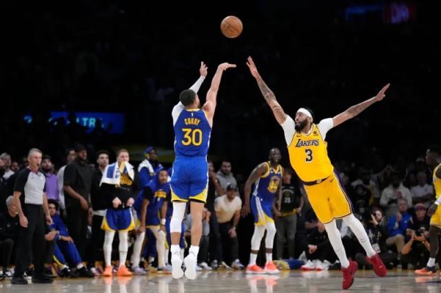 fifa club world cup-关键两防封锁库里 浓眉当属季后赛第一防守大闸