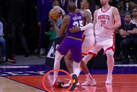 脚踝90度恐怖外翻 KD已打完太阳生涯的最后一战？